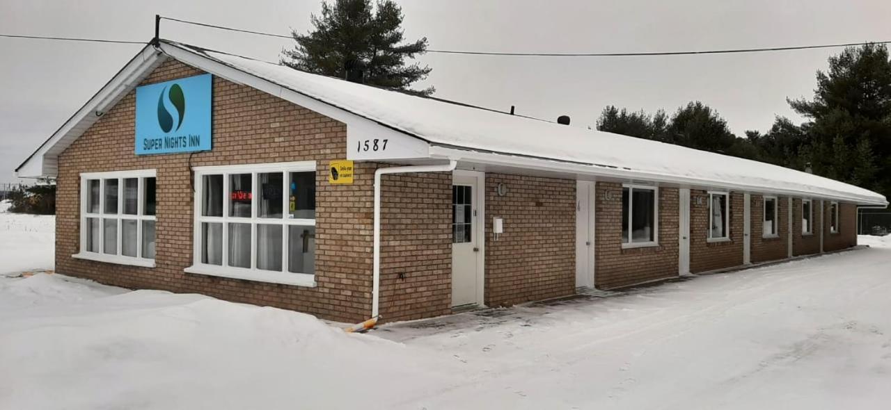 Super Nights Inn Sault Ste. Marie Bagian luar foto