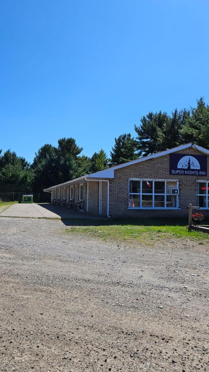 Super Nights Inn Sault Ste. Marie Bagian luar foto