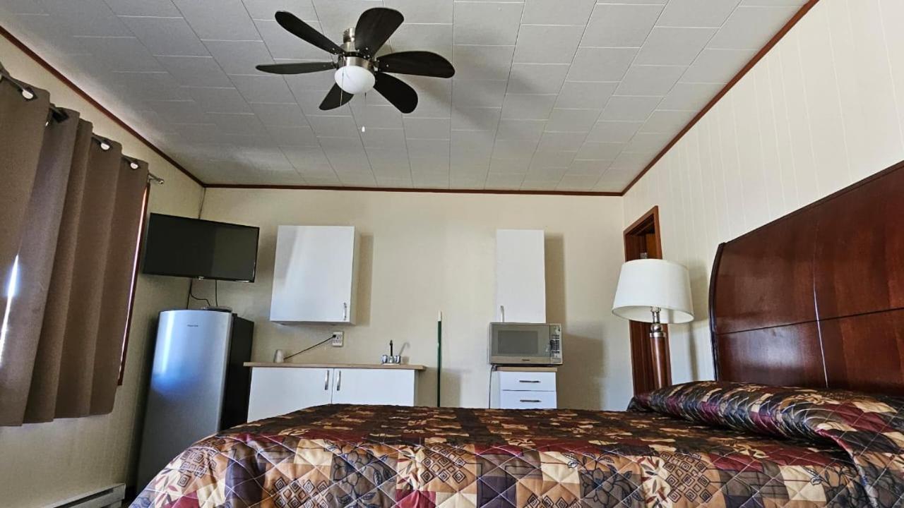 Super Nights Inn Sault Ste. Marie Bagian luar foto